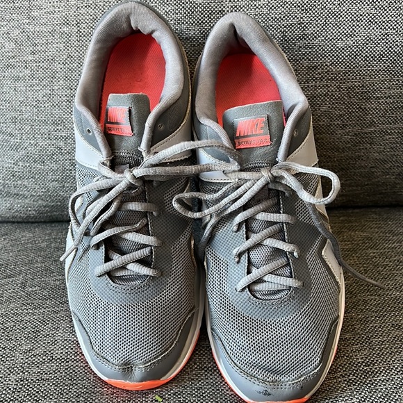 Nike Sculpt TR2 sneakers size 11 - Picture 6 of 9